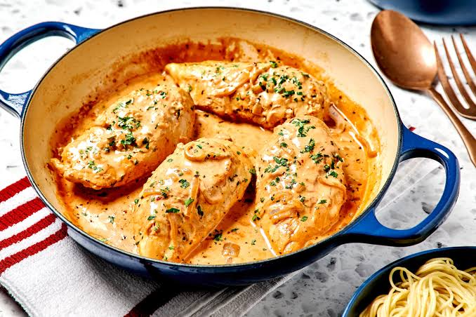 Low Sugar Creamy Tomato Chicken